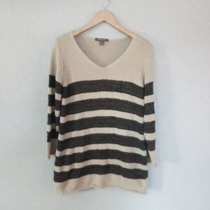 Striped V-Neck Sweater ( Bag O )